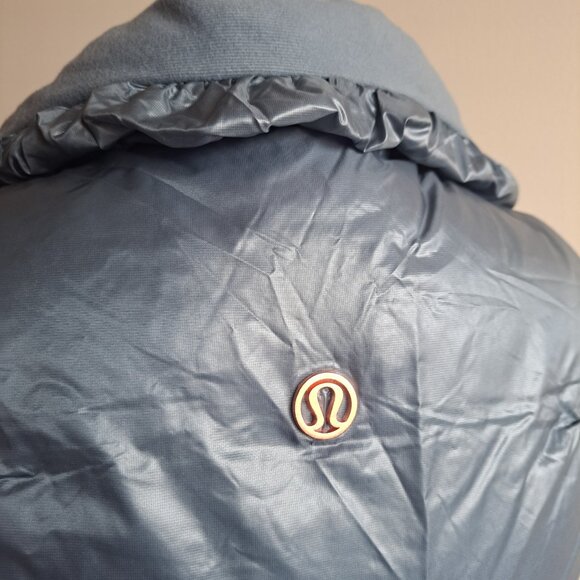 Lululemon Blue Denim Fluffin Awesome Vest Size 4 - Picture 7 of 10